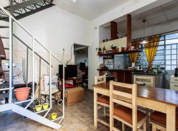 PH · 75m² · 5 Ambientes · En Venta - PH de 3 Dorm. con Patio y Terraza - Abasto