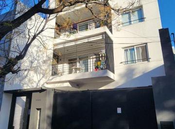Departamento de 3 ambientes, Tres de Febrero · Impecable Departamento 3 Amb 2 Baños y Balcon a La Calle, en Pleno Radio Residencial de Caseros