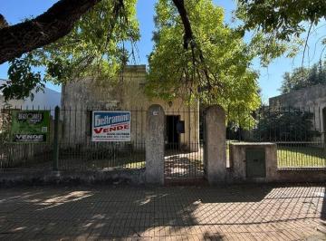 Casa · 70m² · 3 Ambientes · Venta Fracción Única Merlo Norte