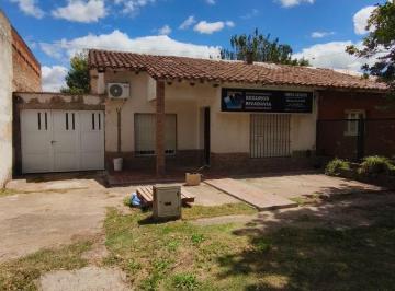 Casa de 4 ambientes, San Lorenzo · Venta Casa en San Lorenzo, Dos Dorm. Espacio Verde. Cochera.