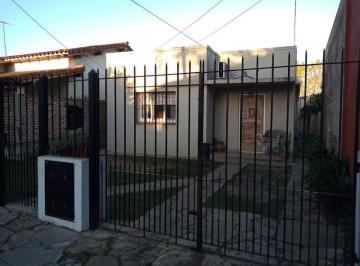 Casa de 4 ambientes, Almirante Brown · Casa con 433 m² y 2 Dorm. en Venta y Alquiler en Adrogué