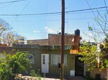 Casa · 140m² · 6 Ambientes · Venta 2 Casas Juntas de 2 Dorm. C/u. Rosario, Larrea.
