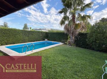 Casa · 130m² · 4 Ambientes · 1 Cochera · Casa de 4 Ambientes en Venta en Los Arces, La Cañada del Pilar