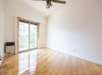 Departamento de 2 ambientes, Almagro · 2 Ambientes con Balcón