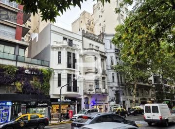 Edificio · 300m² · Edificio Comercial en Alquiler, Zona Recoleta