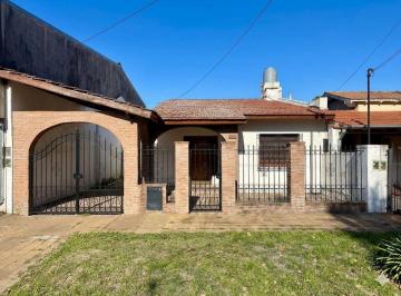 Casa de 3 ambientes, Morón · Casa Chalet en Planta Baja, Espronceda 1174 Castelar, 3 Ambientes con Fondo