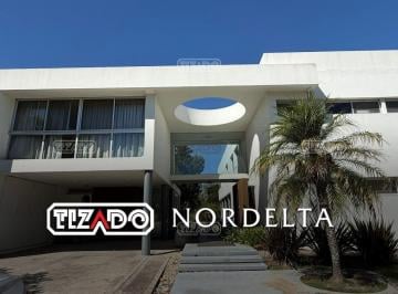 Casa · 400m² · 9 Ambientes · Casa en Venta en Los Castores, Nordelta, Tigre