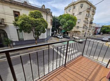 Departamento · 59m² · 3 Ambientes · 1 Cochera · 3 Ambientes Amplios Al Frente C/ Balcon - Cochera y Baulera