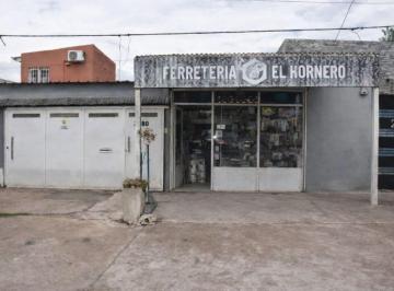 Casa · 184m² · 4 Ambientes · Casa con Local en Venta - Los Hornos