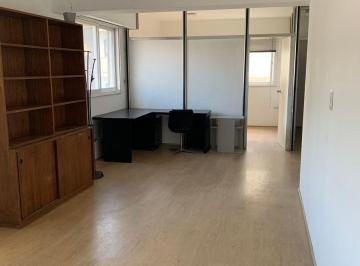 Departamento de 2 ambientes, San Nicolás · 2 Amb en Alquiler Luminoso Muy Buena Ubicación - Centro - Sarmiento y Uruguay