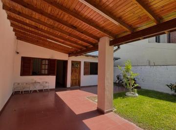 Casa · 294m² · 6 Ambientes · Casa en Venta - Litoral 1880
