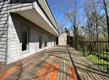 Casa · 180m² · 4 Ambientes · Casa Moderna con Muelle Propio Sobre El Río Luján – 800 m² de Terreno