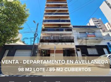 Departamento · 89m² · 4 Ambientes · Venta Departamento 4 Ambientes Avellaneda Parrilla y Pileta