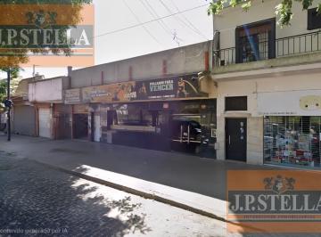Local comercial · 338m² · Local Comercial (Ex Banco) 338 m² C/ Baños, Patios y Parrilla - Villa Lugano