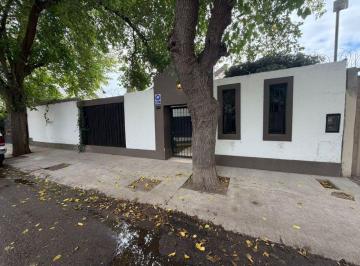 Casa de 6 ambientes, Dorrego · Proyecta - Desarrollos Inmobiliariosmat 1838vende Casa. Apta Crédito Hipotecario.