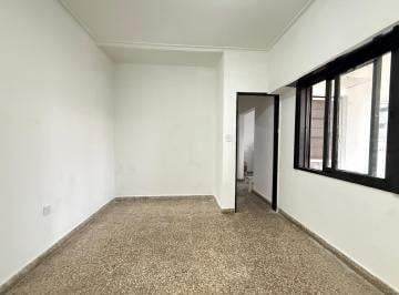 PH · 70m² · 4 Ambientes · 1 Cochera · PH en Venta en La Plata