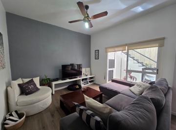 Casa · 174m² · 5 Ambientes · 1 Cochera · Casa en Echesortu