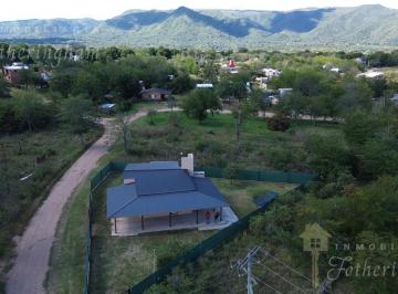 Casa · 100m² · 6 Ambientes · 2 Cocheras · Joya en Las Sierras | Casa en Venta Bº Nahuascat| Santa Rosa de Calamuchita