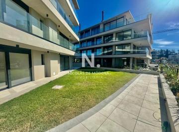 Foto1 · Venta Moderno Apartamento de 3 Dorm. con Parillero en Carrasco, Montevideo.