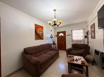 Casa · 63m² · 3 Ambientes · Casa en PH de 2 Dorm. en Venta en Zona Norte