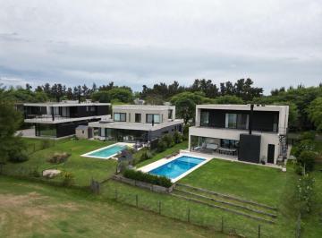 Casa · 337m² · 4 Ambientes · 1 Cochera · Casa en Venta en San Isidro Labrador, Villanueva, Tigre