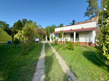 Casa de 4 ambientes, Cañuelas · Casa en Venta en Esquina, a m de La Plaza Principal, Ideal Inversion, 400 m²