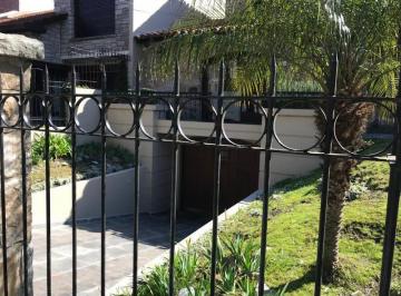 Casa · 400m² · 7 Ambientes · Venta Espectacular Chalet 7 Amb. en Zona Stella Maris/los Troncos, Sobre Dos Lotes