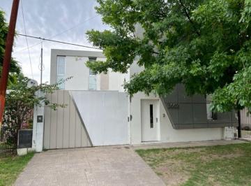 Casa de 4 ambientes, La Plata · Casa en Venta en 531 Entre 131 y 132