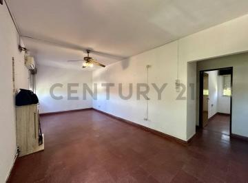 Departamento · 79m² · 3 Dormitorios · Calle 12 y 78 | Amplio Departamento 3 Dorm.