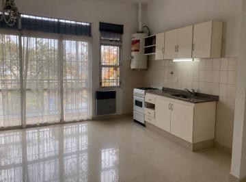 Departamento de 2 ambientes, Quilmes · Departamento 2 Ambientes con Balcón Al Frente, Bernal Centro