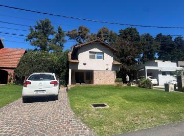 Casa de 4 ambientes, General Rodríguez · Casa con 165 m² y 3 Habitaciones en Venta en Cardenal del Monte