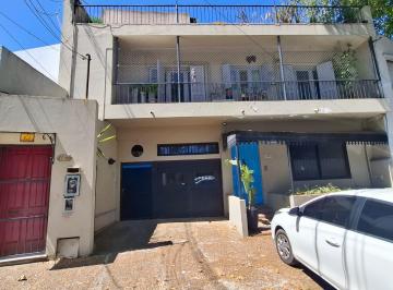 PH · 90m² · 4 Ambientes · 1 Cochera · PH en Venta en San Isidro