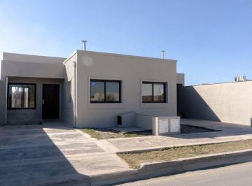 Casa de 3 ambientes, Salta · Casa a Estrenar en Via Aurelia