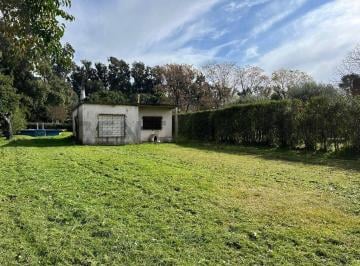 Casa · 70m² · 3 Ambientes · Venta Lote con Casa a Demoler y Pileta a Refaccionar - con Escritura - en Rodriguez