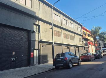 Local comercial · 900m² · Gran Local Apto Diversos Usos - Flores
