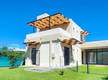 Casa de 5 ambientes, Perdriel · Venta Casa Perdriel, Lujan de Cuyo - Apta Crédito