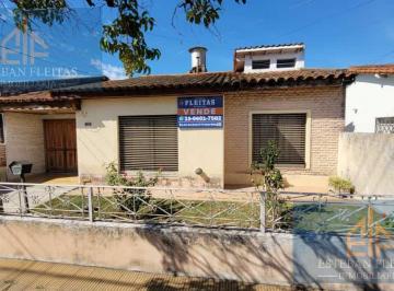 Casa · 300m² · 5 Ambientes · 2 Cocheras · Venta de Casa Multifamiliar en Morón