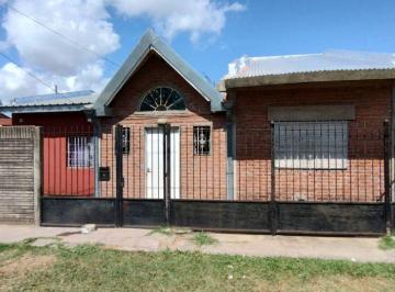 Casa de 3 ambientes, Almirante Brown · Casa + Departamento en Venta – Glew