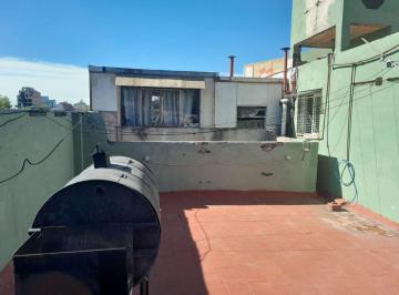 PH de 2 ambientes, Villa Devoto · Oportunidad en Villa Devoto – PH con Salida a Terraza – Ideal Para Reciclar