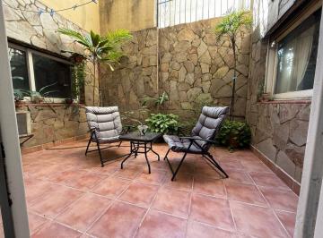 Departamento · 90m² · 4 Ambientes · Departamento con Patio 4 Ambientes en Venta