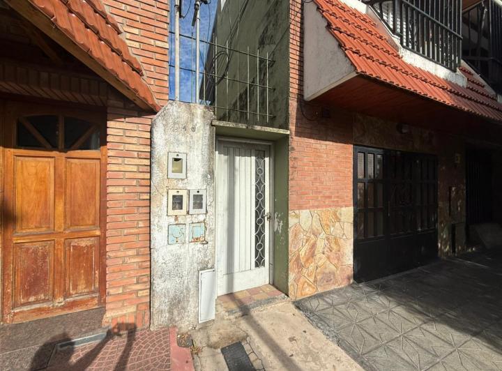 Casa · 85m² · 6 Ambientes