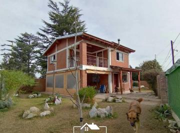 Casa · 139m² · 2 Dormitorios · 2 Cocheras · Casa Venta Valle Hermoso Cordoba 2 Dorm. Pileta