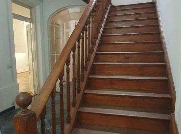 Consultorio de 14 ambientes, Rosario · Casona Señorial Apta Instituciones