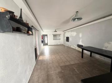 Casa · 121m² · 5 Ambientes · 1 Cochera · Venta - Casa 2 Dorm. - Barrio Alvear