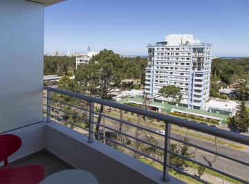 Departamento · 40m² · 2 Ambientes · 1 Cochera · Departamento en Venta en Green Life Punta del Este – 1 Dormitorio, Vista Al Mar, Terraza y Amenities
