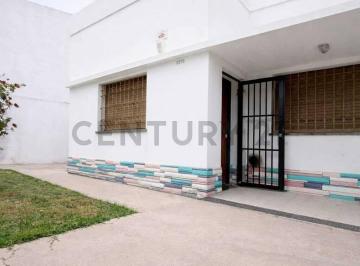 Casa · 60m² · 6 Ambientes · Casa en Venta– Villa Elvira | Calle 115 Entre 79 y 80