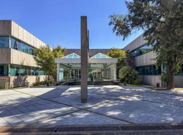 Oficina comercial · 1820m² · 30 Cocheras · Oficina Amoblada en Alquiler en Munro