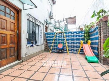 PH · 70m² · 3 Ambientes · PH en Parque Patricios