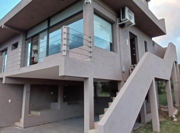 Casa · 62m² · 2 Ambientes · 2 Cocheras · Venta Casa 2 Dorm. Villa Serrana Tanti Cordoba