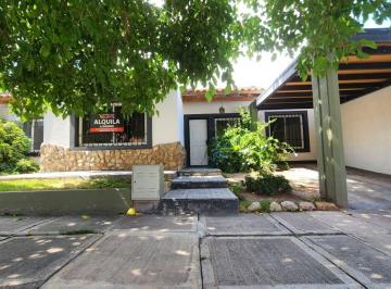 Casa de 7 ambientes, Maipú · Alquiler de Casa Amplia en Barrio Furlotti de Maipú
